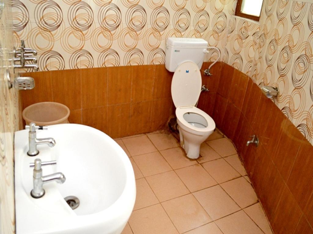Kasauli Hotel Puri Phòng bức ảnh